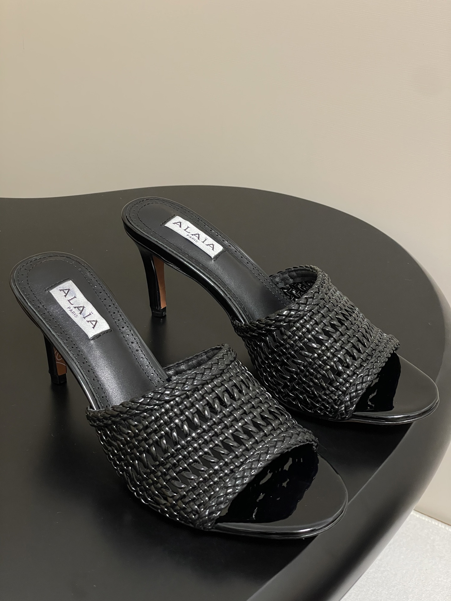 UA Alaia Heeled slippers 7cm Heel(Customized Size 7-10 days production time)