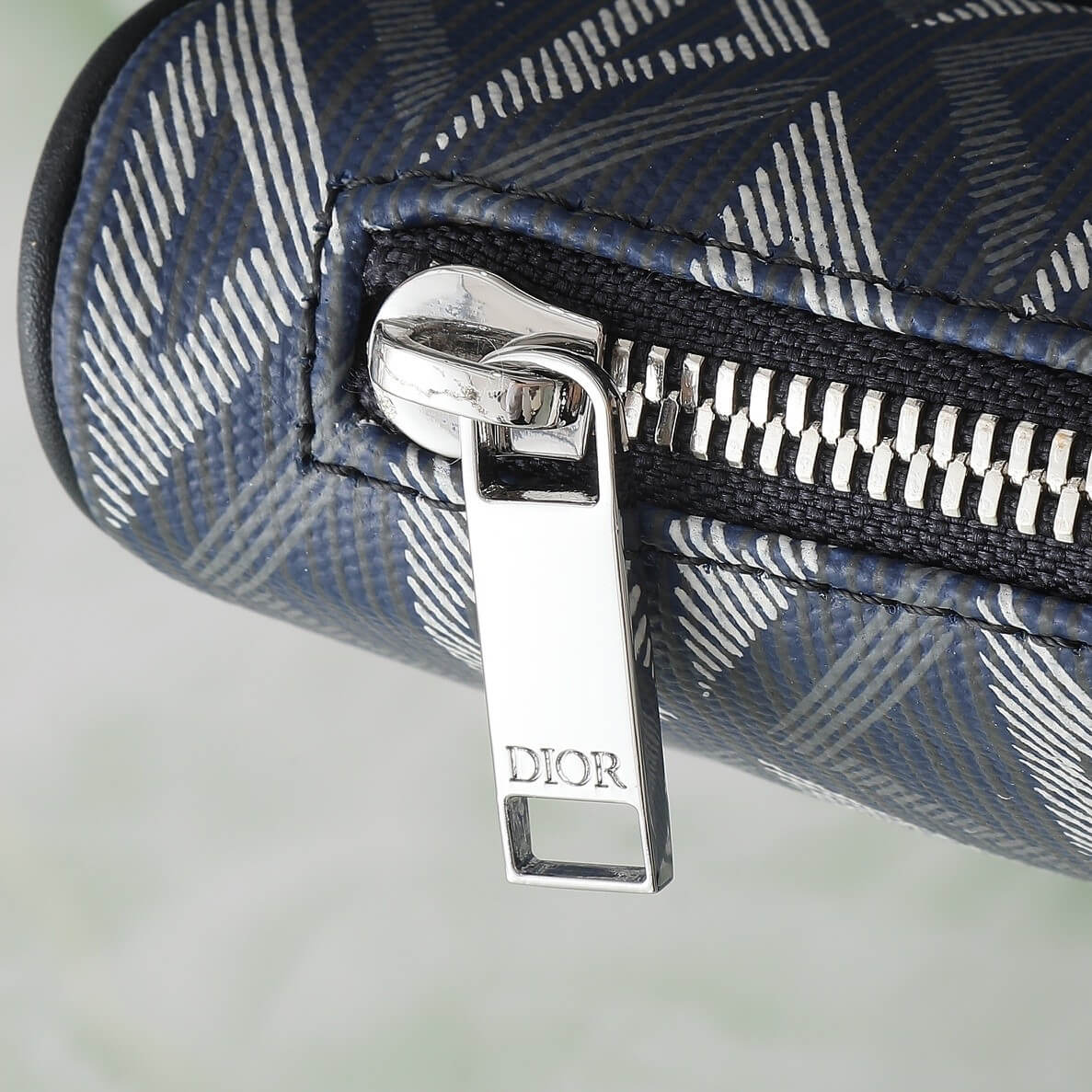 D*or saddle bag with strap