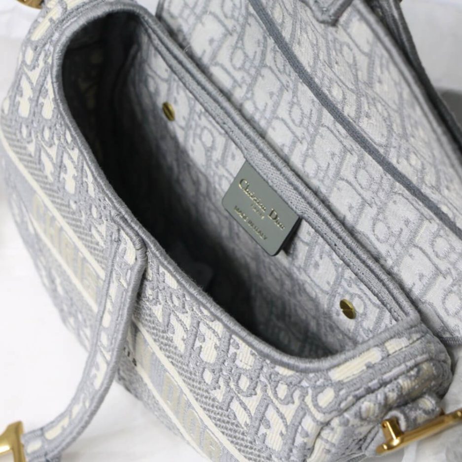 D*or saddle bag