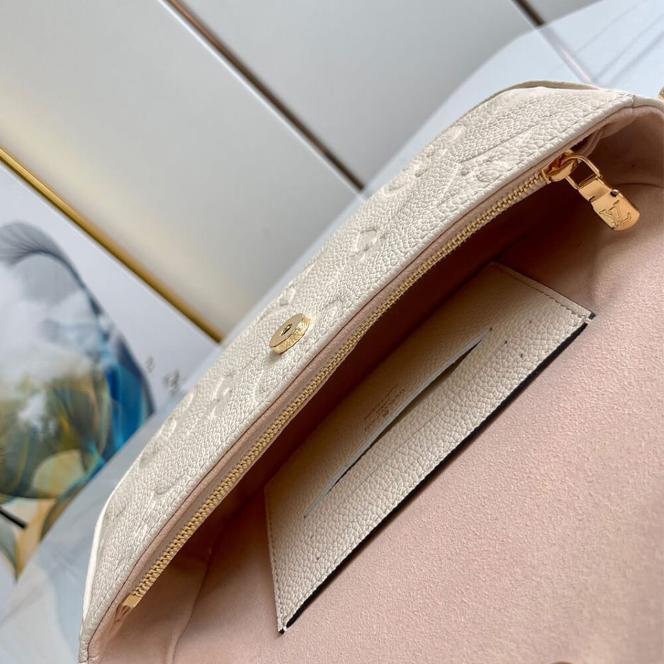 LV Wallet On Chain Ivy