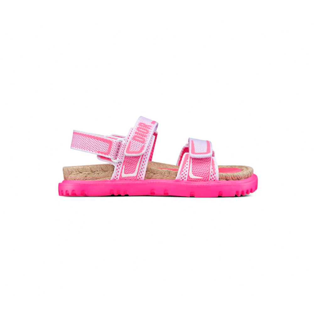 D*oract sandal