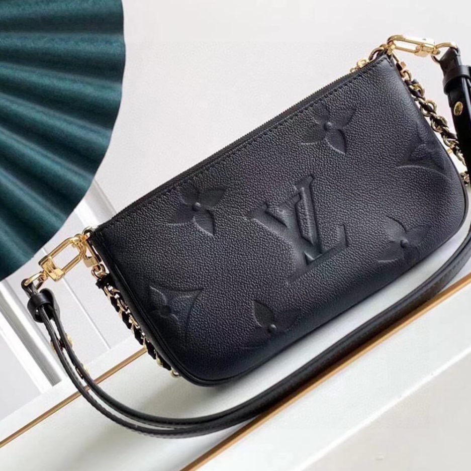 LV Pochette Accessoires