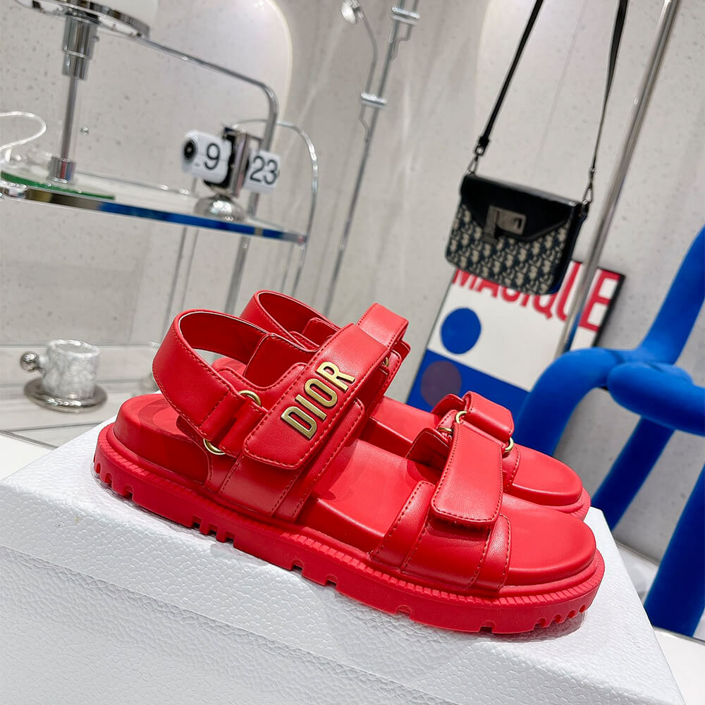 D*oract sandal
