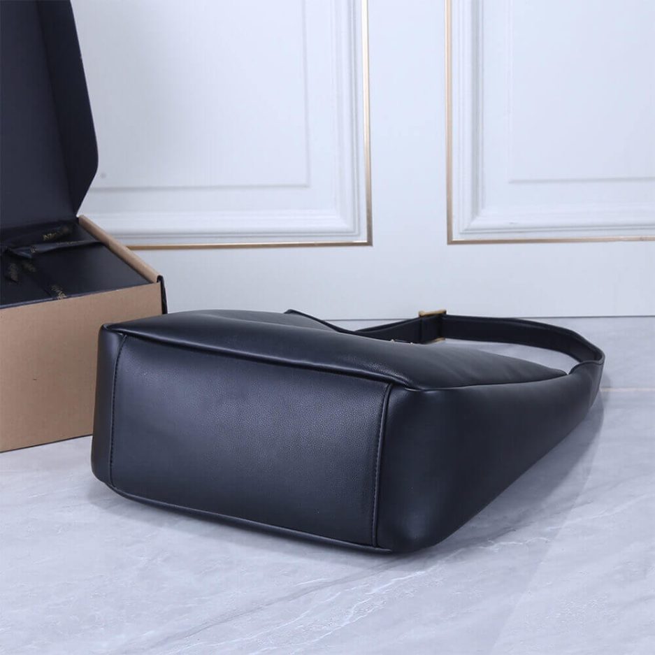 YSL LE 5 À 7 soft smooth leather